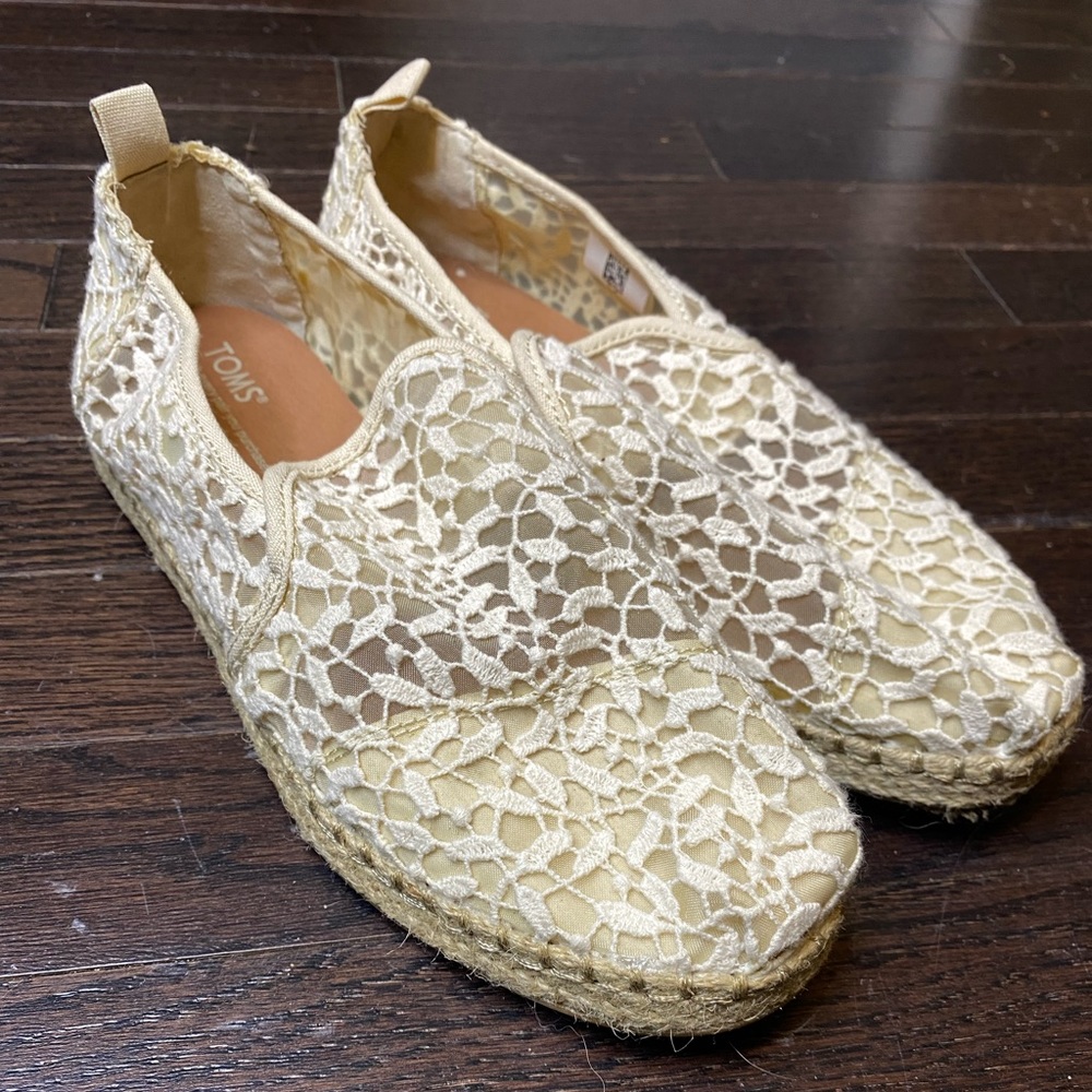 Cream lace TOMS